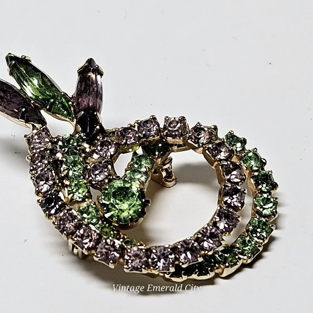 Vtg Unsigned Weiss Swirl Brooch Green & Purple Prong Rhinestones Navette Crystal